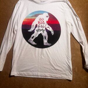 Old Navy Junior XL (14/16)‎ White Graphic Long Sleeve "Big Foot"  (L)